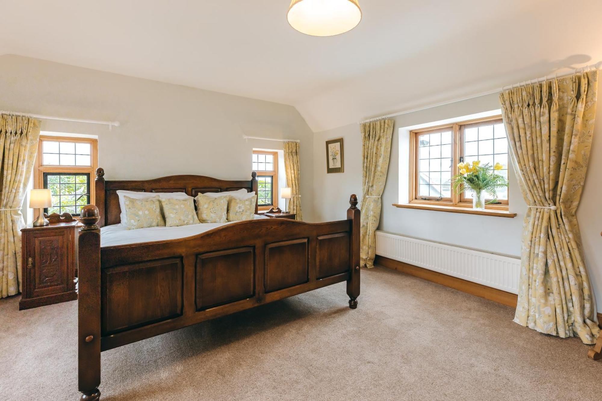 High Grosvenor House With Rose And Heath Cottages ブリッジノース エクステリア 写真